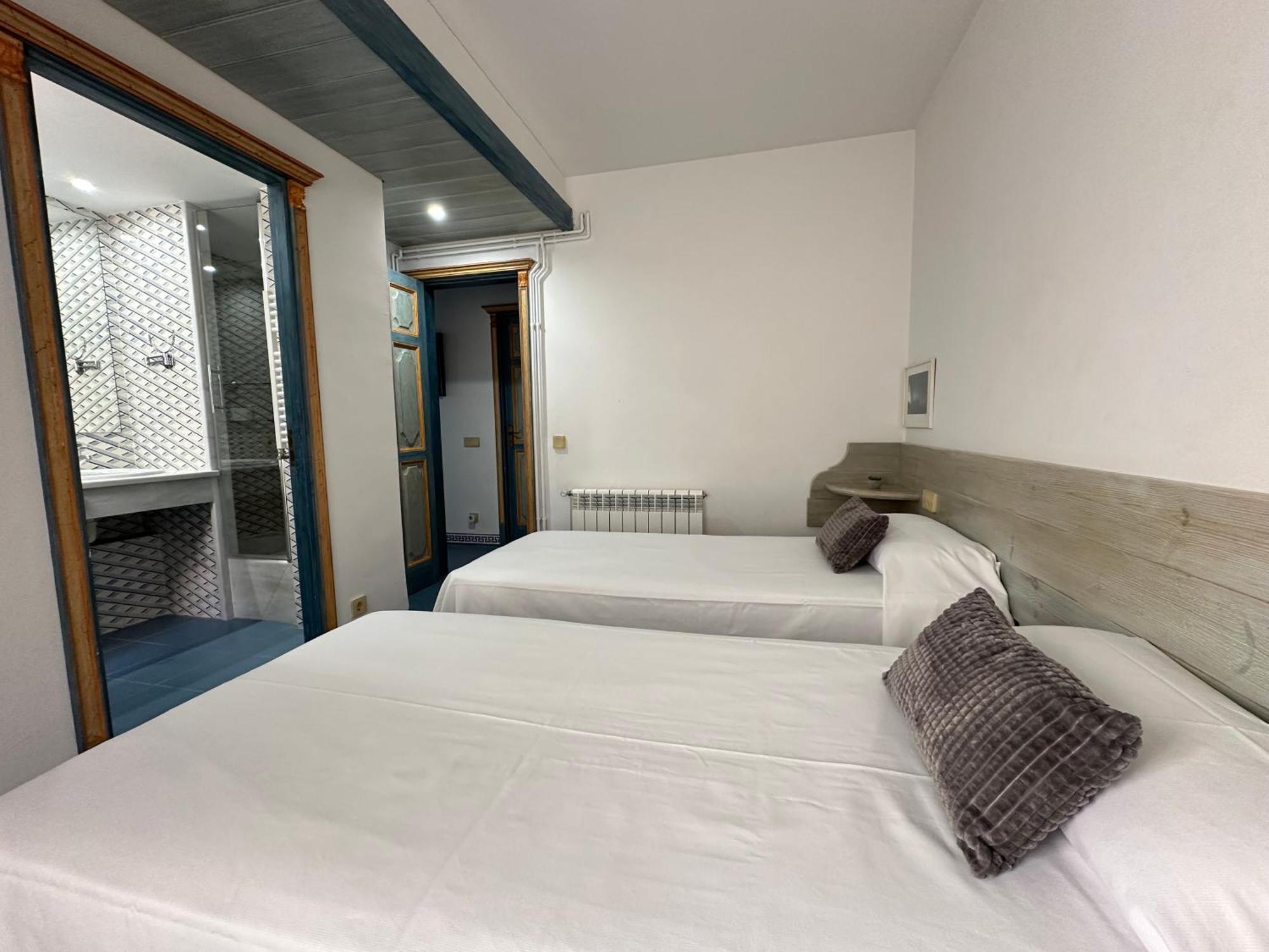 Agi Avenida Apartments Ρόζες Εξωτερικό φωτογραφία
